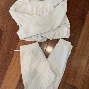 Alo Muse Matching Sweatsuit - Ivory